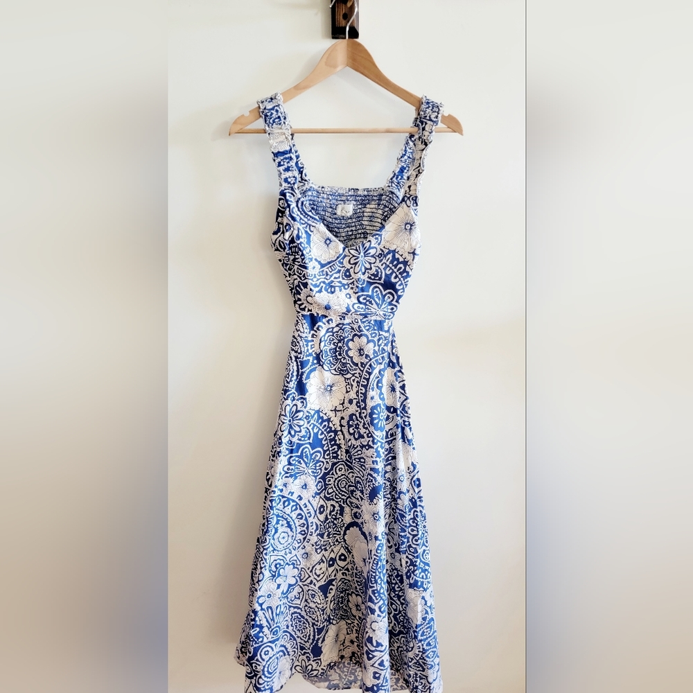 Floral Paisley V-Neck Ruffled Strap Cutout Back Maxi Dress Medium